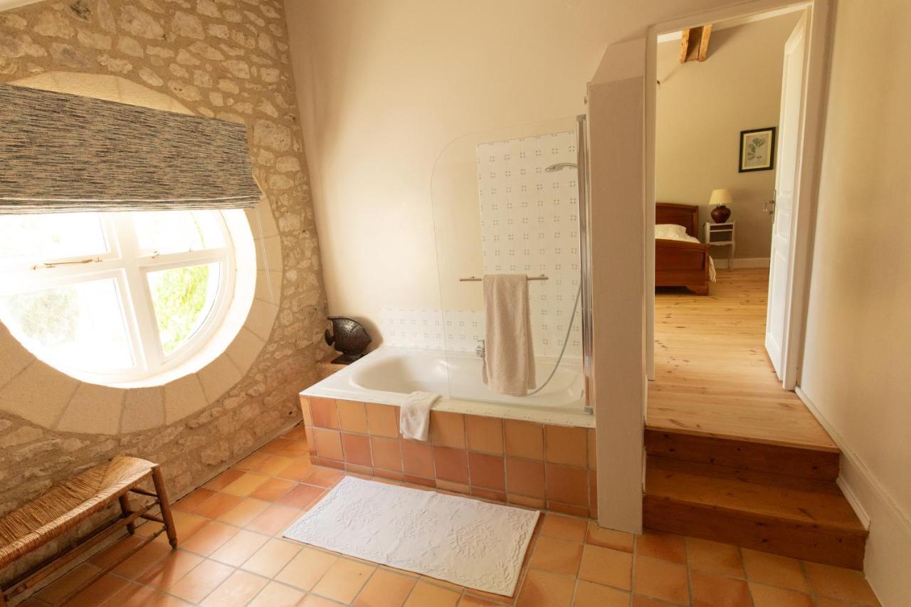 La Grange Du Barry Bed & Breakfast Belveze Bagian luar foto
