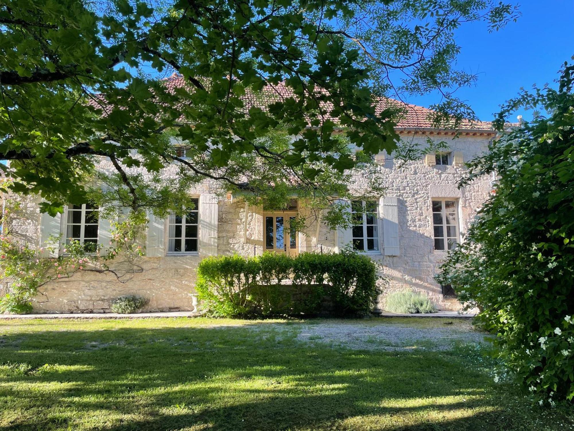 La Grange Du Barry Bed & Breakfast Belveze Bagian luar foto